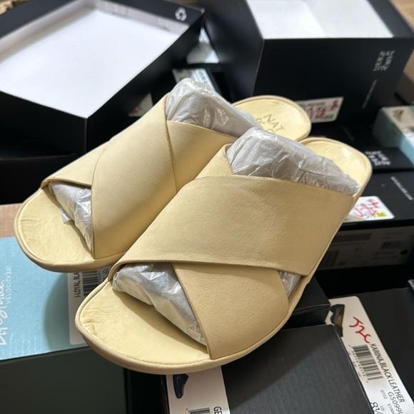 Naturalizer Genn Stroll Slide Sandal - Picture 6 of 7